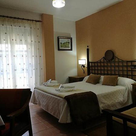 Hostal Turnat Béjar Buitenkant foto