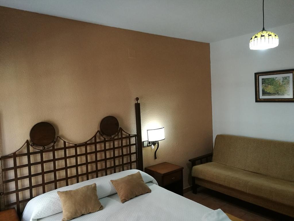 Hostal Turnat Béjar Buitenkant foto