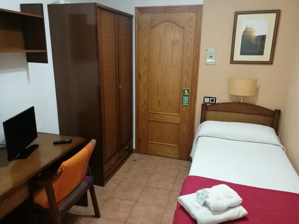 Hostal Turnat Béjar Buitenkant foto