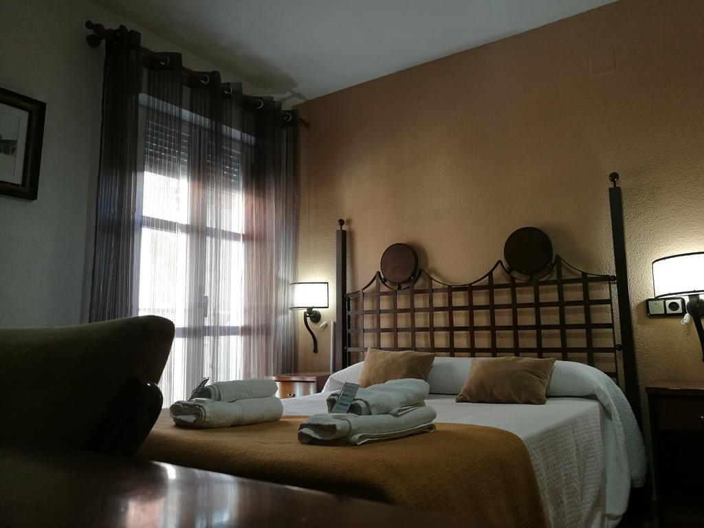 Hostal Turnat Béjar Buitenkant foto